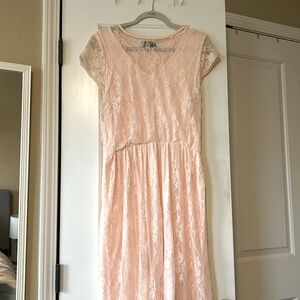 Stunning pink lace dress